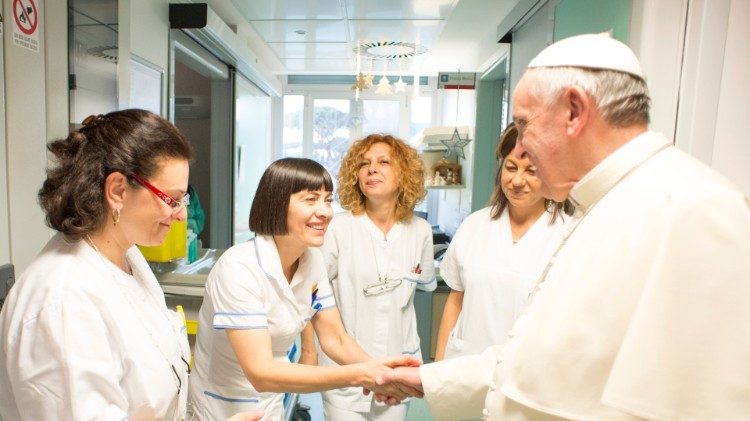 Bác sĩ và nhân viên y tế được vào Bảo tàng Vatican miễn phí trong một tuần