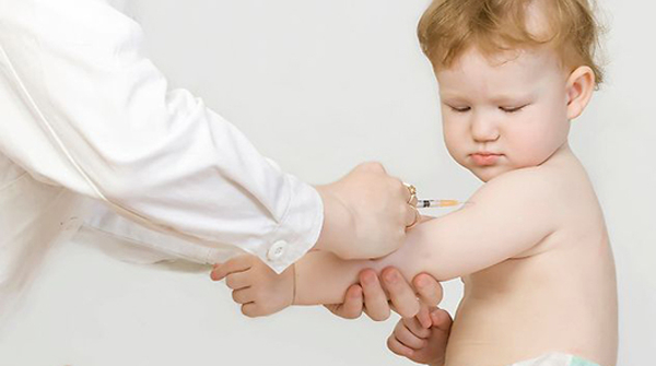 Vacxin hoạt động trong cơ thể chúng ta như thế nào?