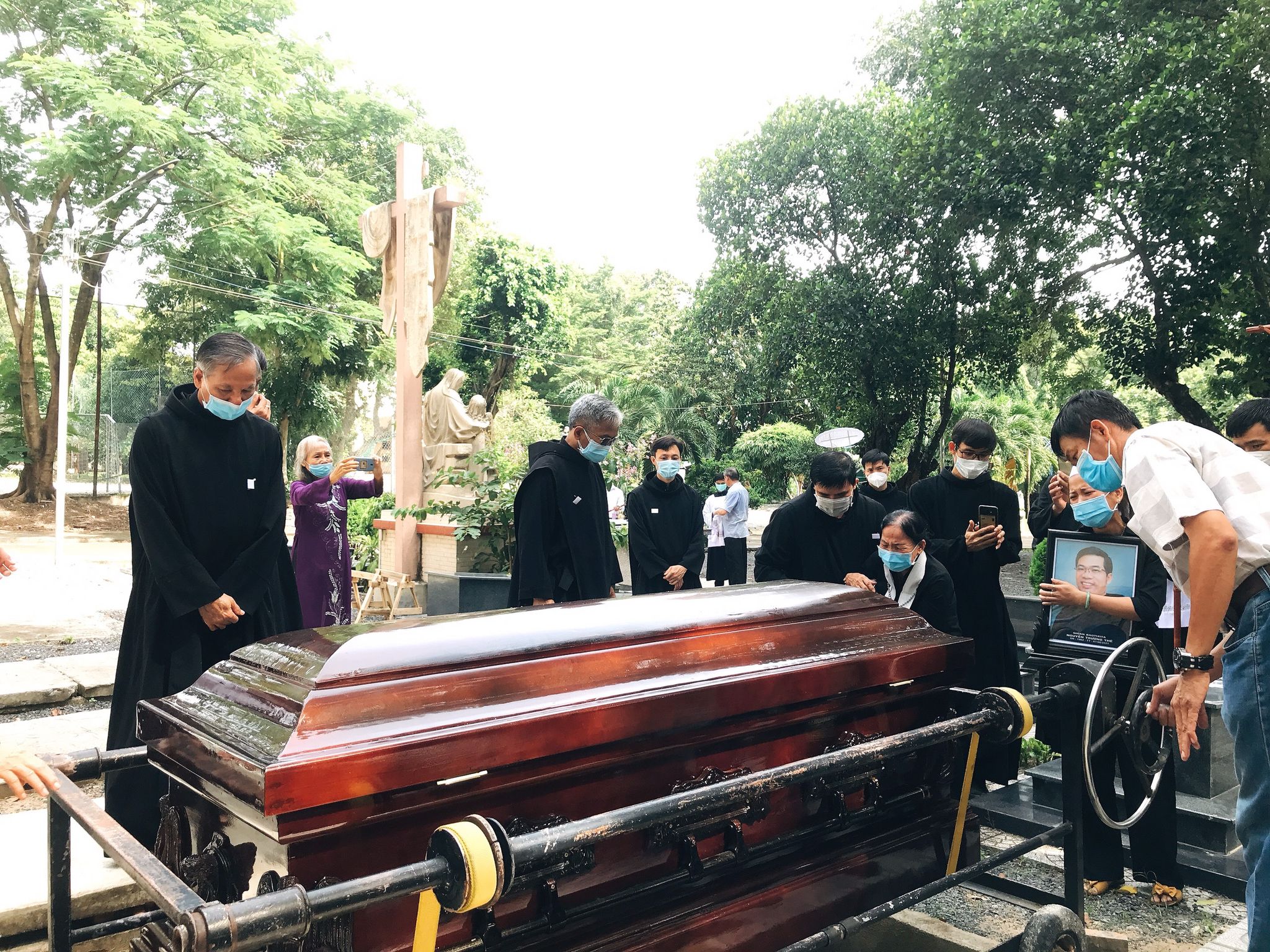 Anh đã về NHÀ