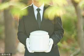 Có thể lưu giữ tro cốt người quá cố ở đâu?