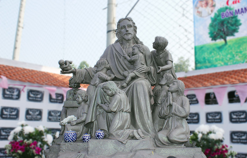 MỪNG LỄ BỔN MẠNG GIA ĐÌNH BẢO VỆ SỰ SỐNG