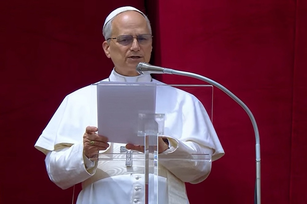 “CÁC ANH TÌM GÌ THẾ?”