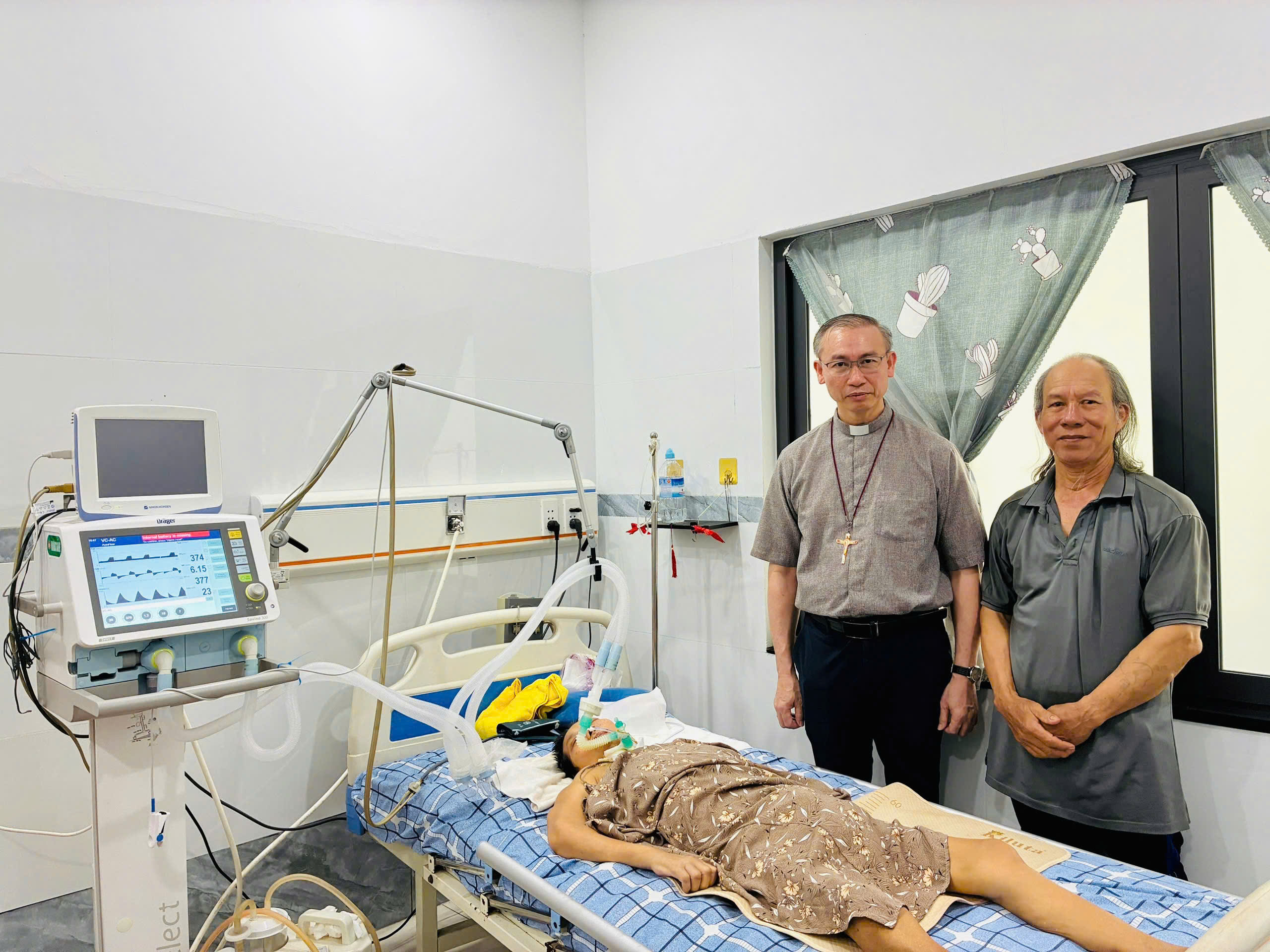 CUỘC VIẾNG THĂM CÁC BỆNH NHÂN