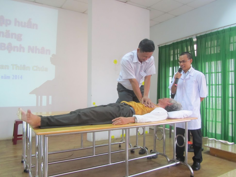 Khóa tập cho Caritas Gp. Xuân Lộc
