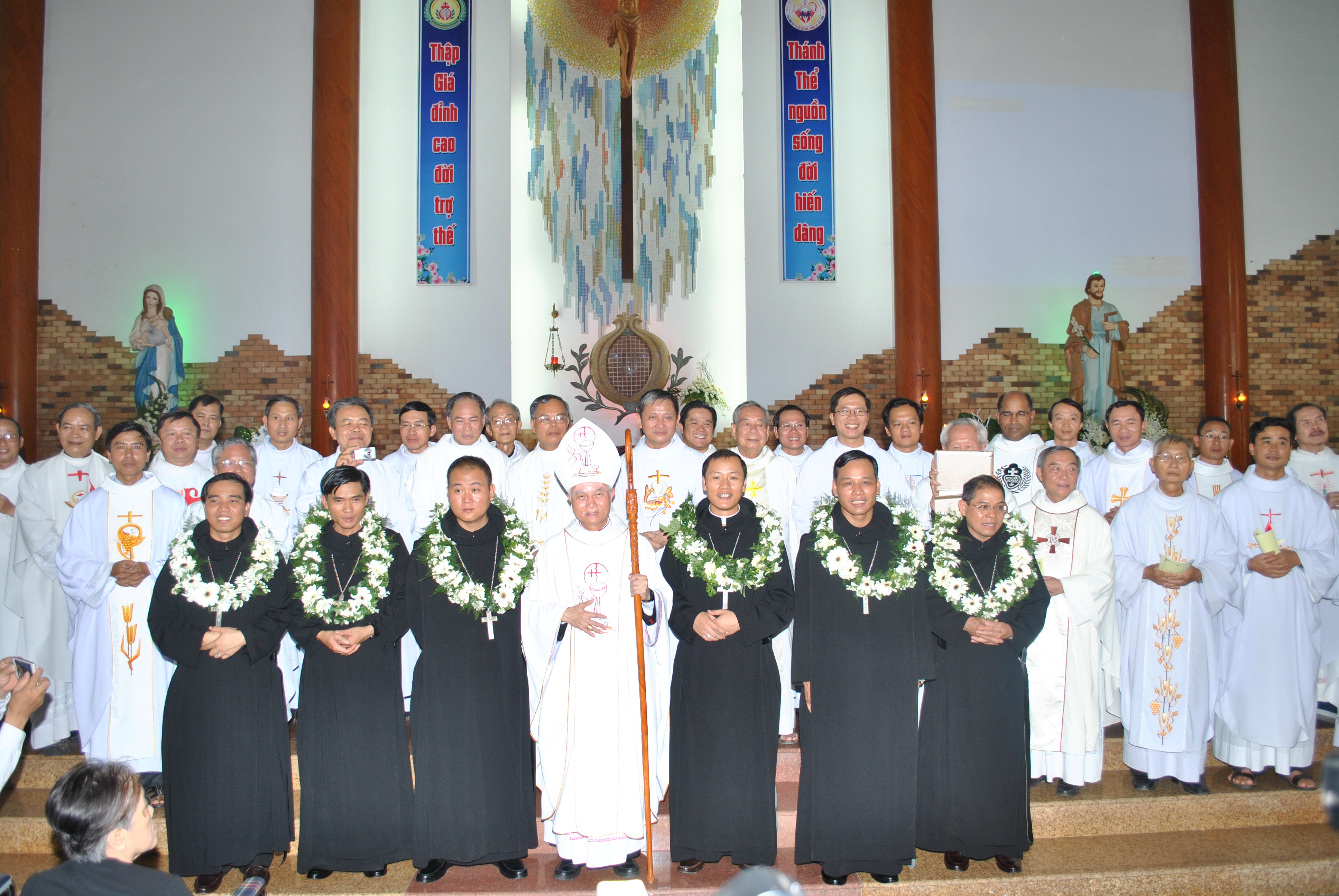 Lễ Tạ Ơn Khấn Dòng - Giáo Xứ Quy Hậu